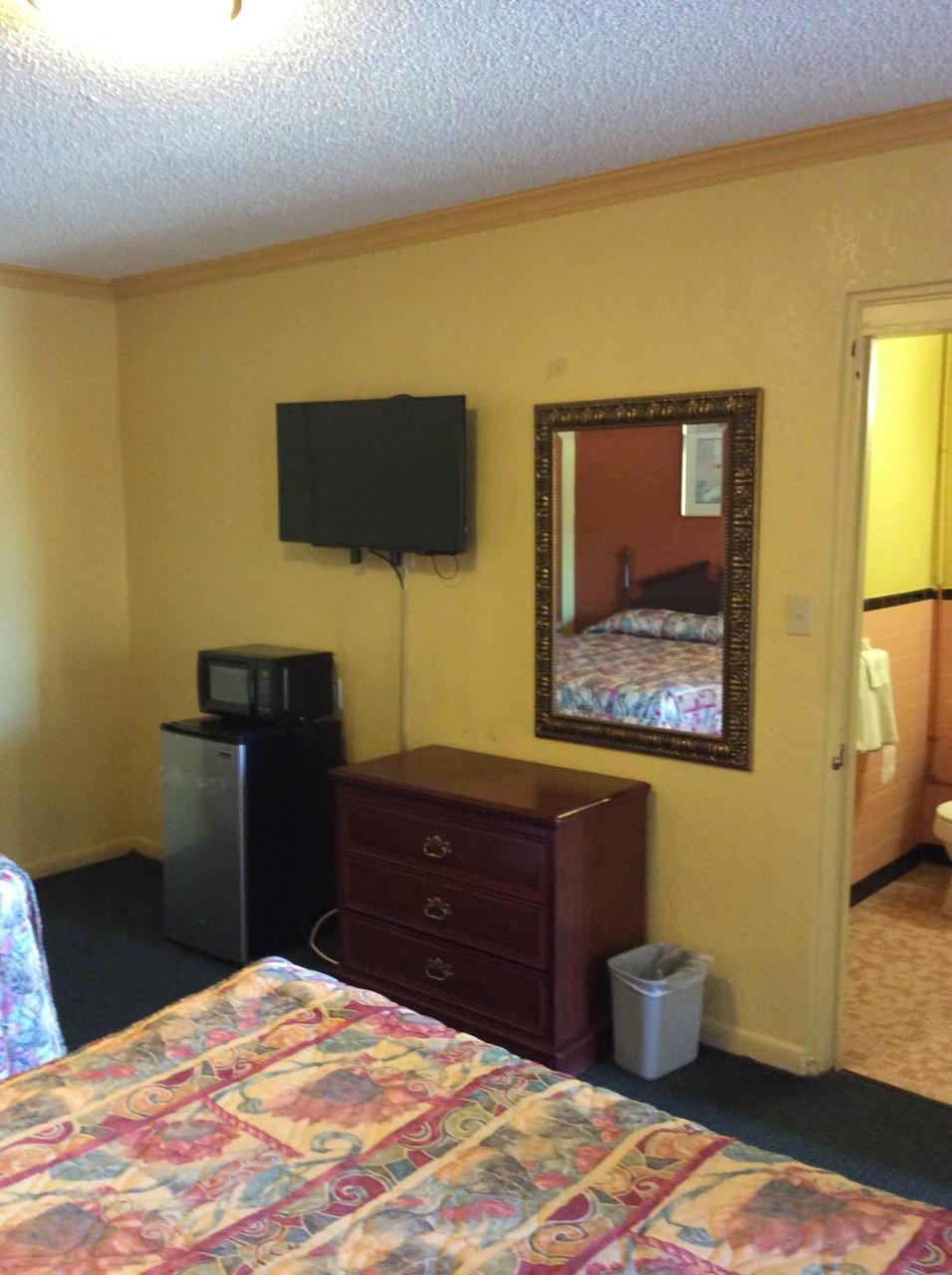 Greenlawn Motel แอทมอร์ ภายนอก รูปภาพ